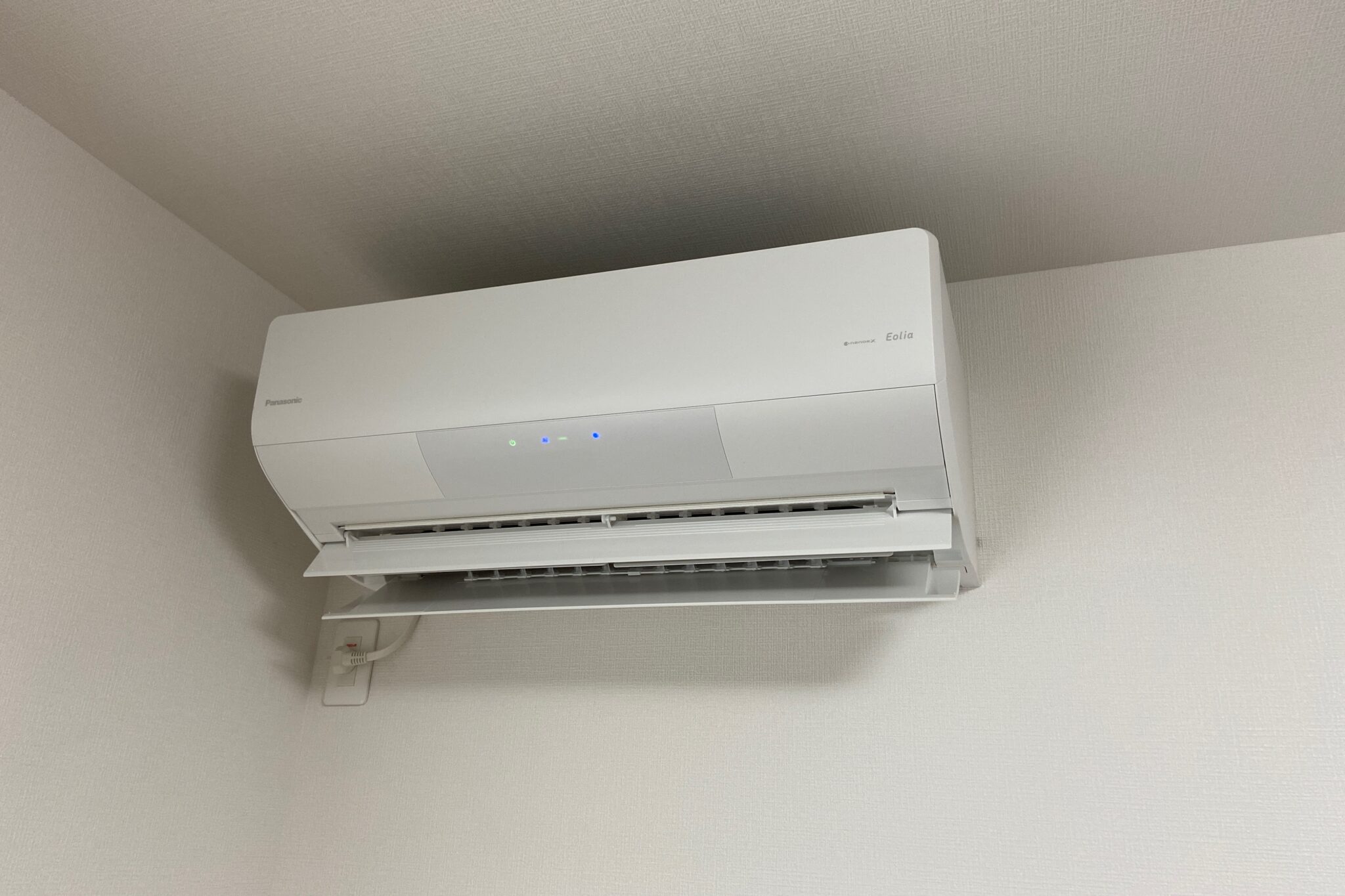 エアコン2台移設と新設1台 枚方で電気・住まいのことなら 三和デンキ株式会社